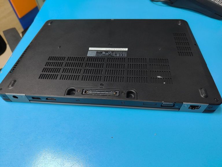 Dell 14/core i7 6600u ddr3/4gb ddr3/hdd 500 gb/ssd *відсутній/radeon r7 m360 Код:01-200571164. Изображение 5