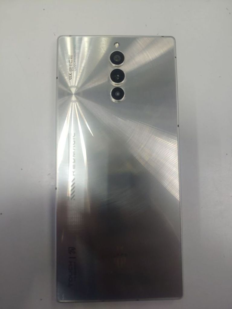 Купити Zte redmagic 8s pro 16/512gb Б/У