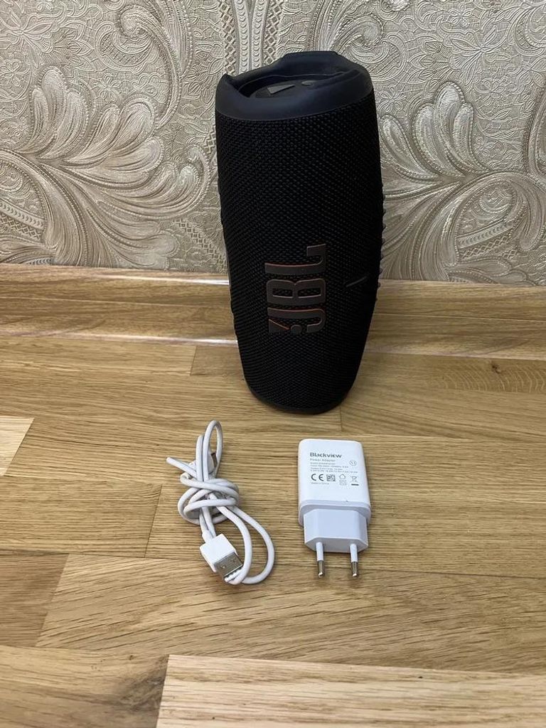 Купить Jbl Charge 5 Wi-Fi Midnight Black (JBLCHARGE5WIFIBLK) Б/У