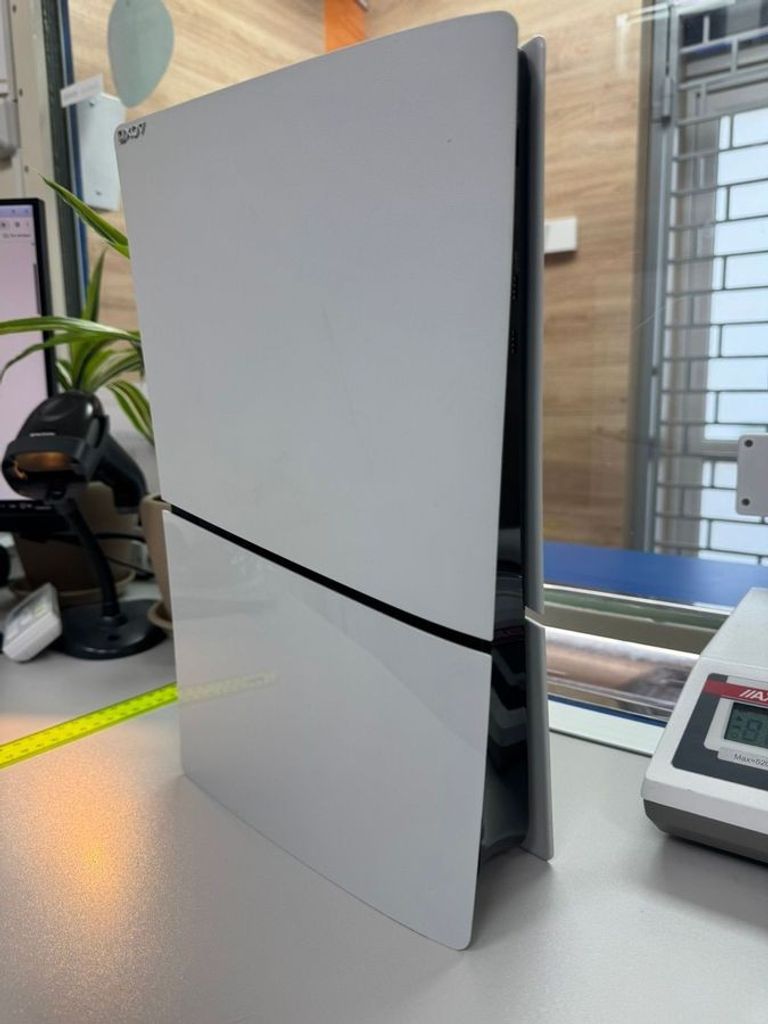 Дешево Sony PlayStation 5 Slim Digital Edition 1TB з ломбарду