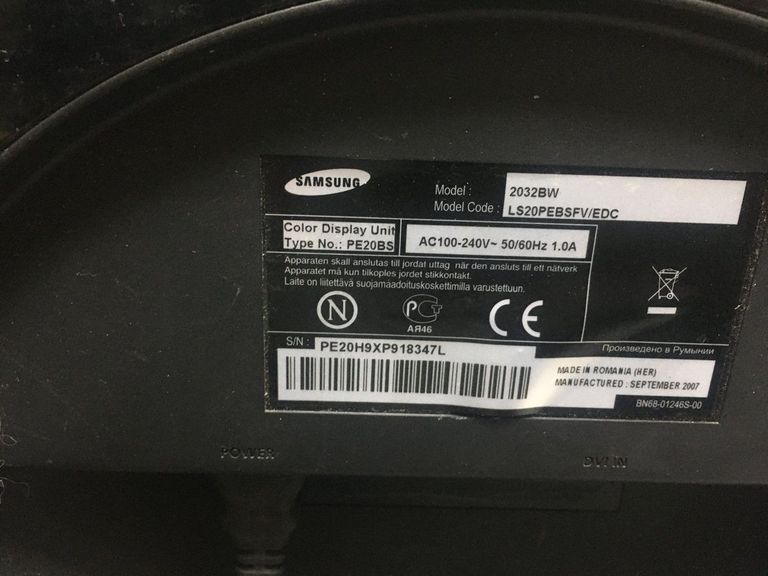 Дешиво Samsung 2032bw с ломбарда