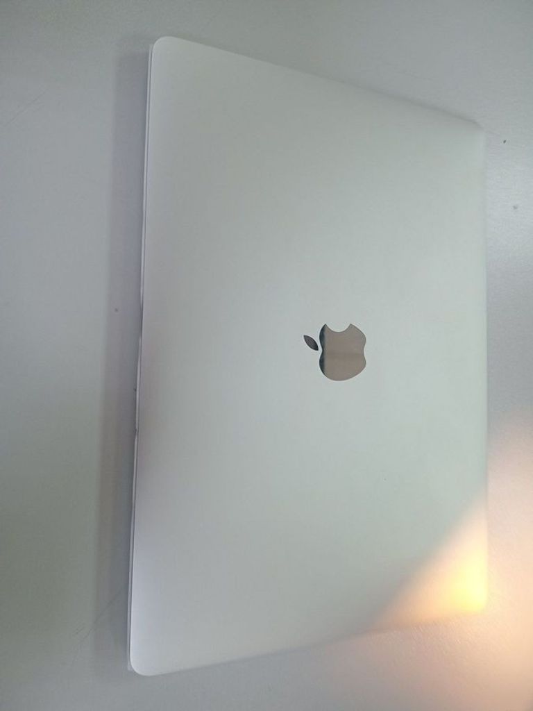 Купить Apple macbook pro a1708 / екр13.3" / core i7 2.5 ghz/ ram 8gb / ssd256gb/ iris graphics 640 1535mb Б/У