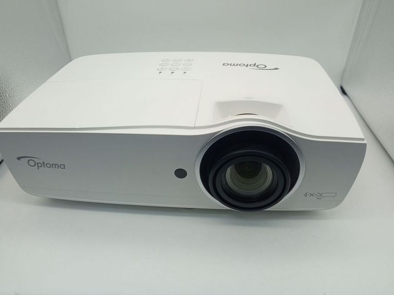 Купити Optoma daehhlu Б/У