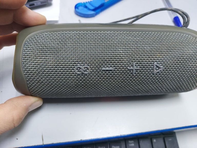 Оголошення Jbl Flip 5 Black (JBLFLIP5BLK) Б/У