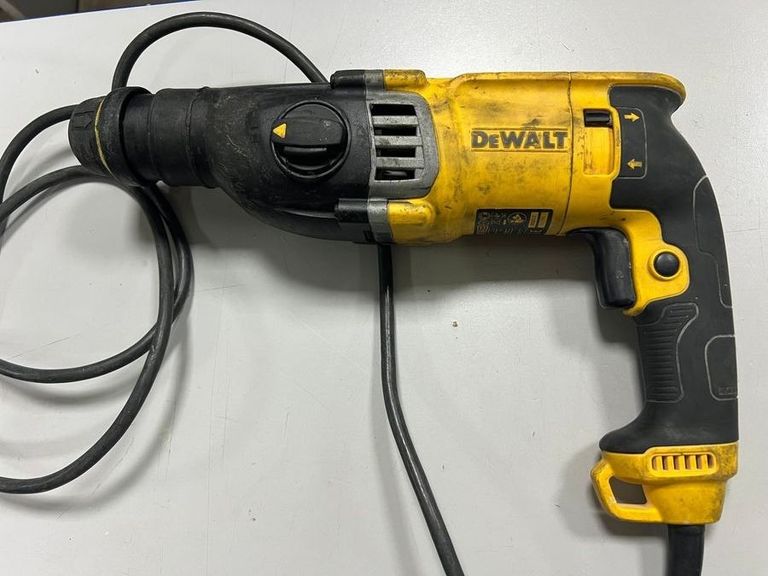 Розпродаж Dewalt d25143ks, продавець Техноскарб