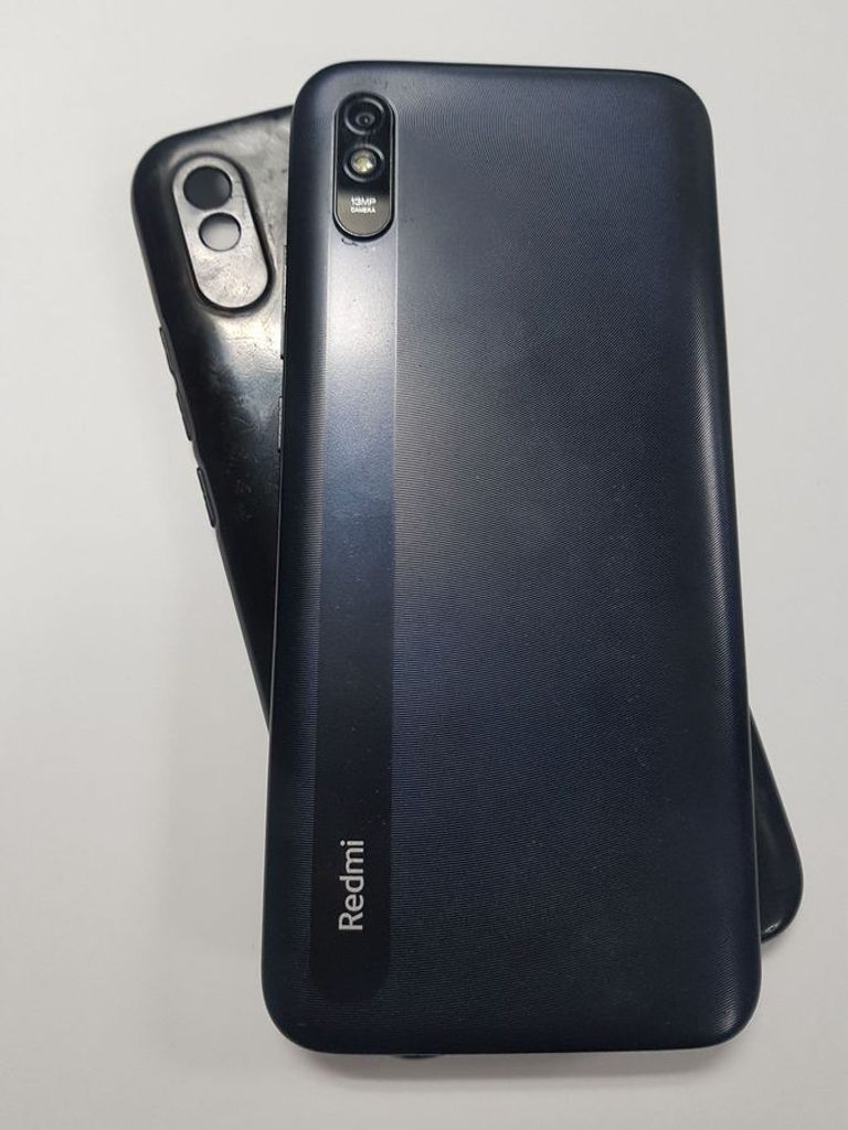 Дешево Xiaomi Redmi 9A 4/64GB Peacook Green з ломбарду