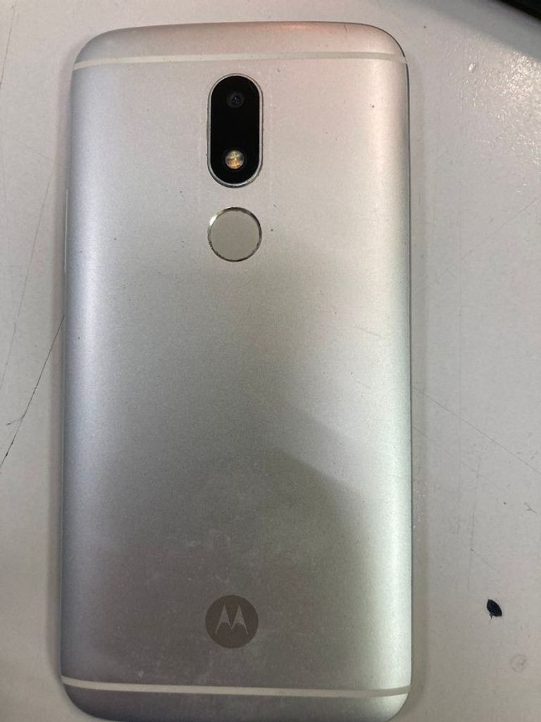 Оголошення Motorola moto m xt1662 4/32gb Б/У