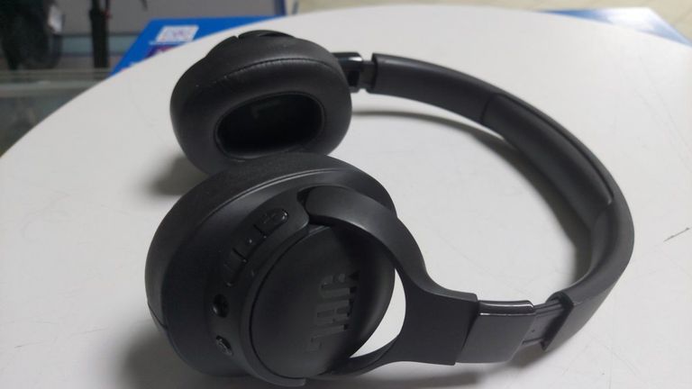 Дешиво Jbl tune 710 bt с ломбарда