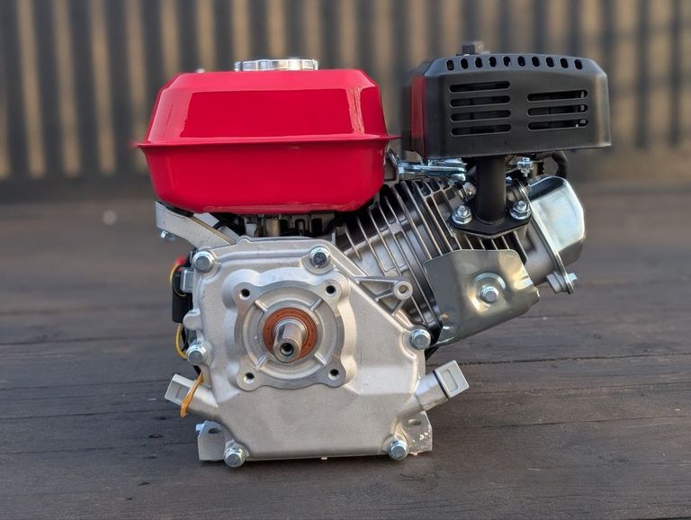 Оголошення AMTULA 7,5 к.с. 5,1 кВт, 4-тактний двигун, 1 циліндр, об'єм 210 мл, з функцією сигналізації рівня оливи, низьк Б/У