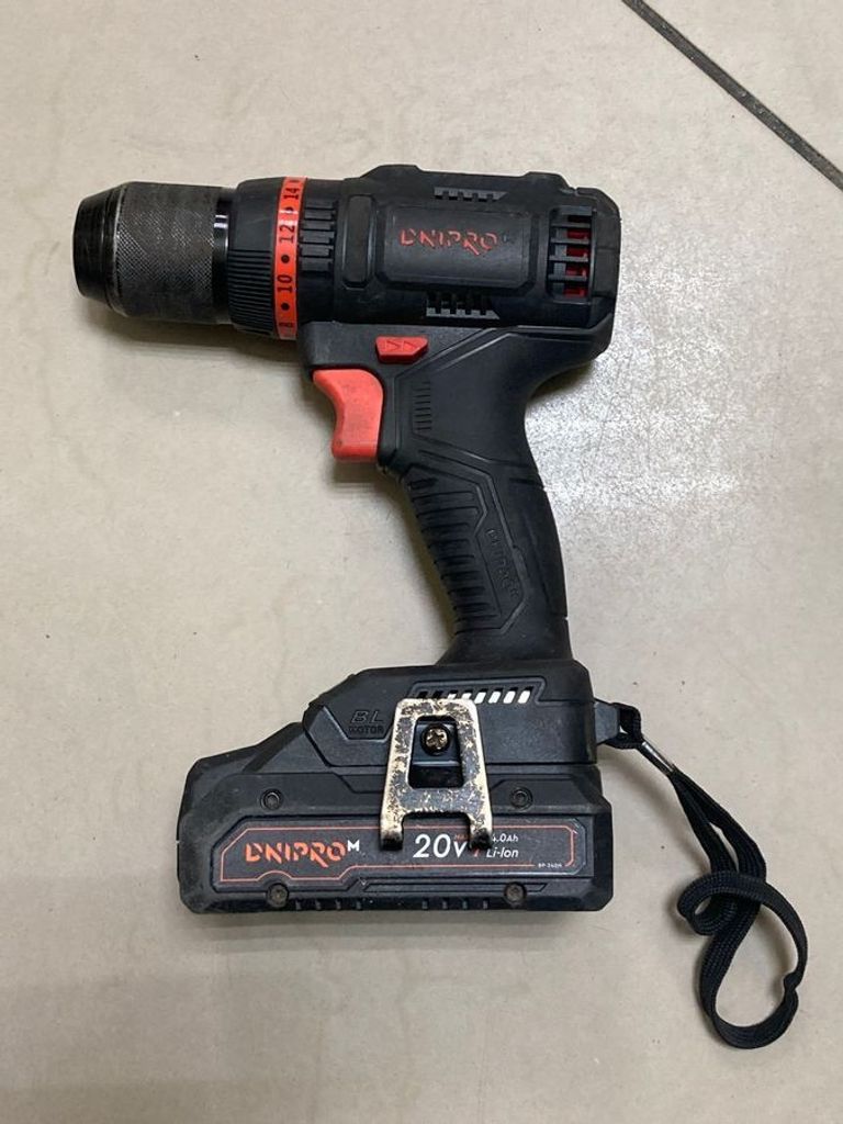 Купить Dewalt dcf 887 1акб 4ah + зп Б/У