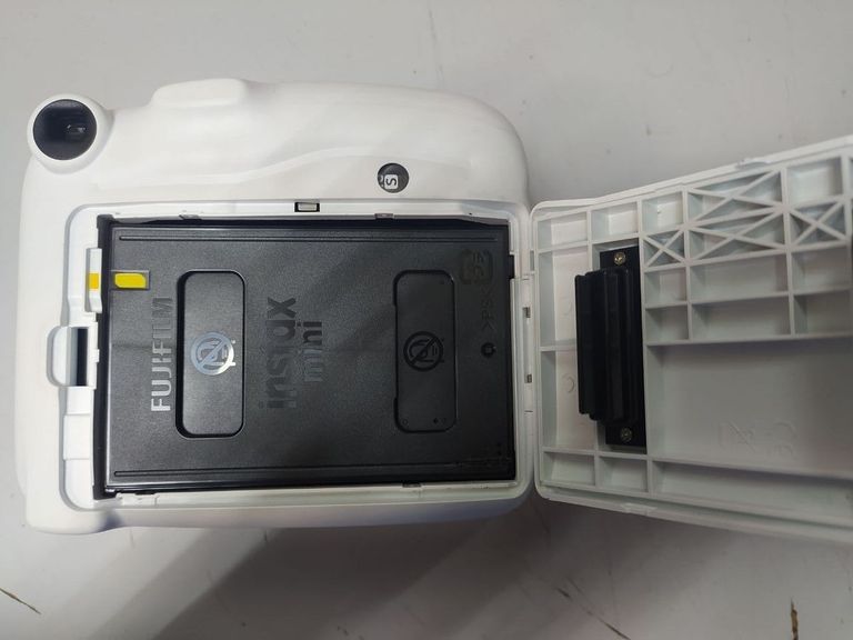 Розпродаж FUJIFILM INSTAX Mini 11, продавець Техноскарб