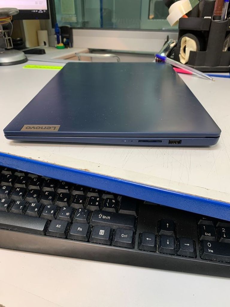 Дешиво Lenovo 15/core i3-n305 ddr5/8gb ddr5/hdd *відсутній/ssd 512 gb/*інтегрована с ломбарда