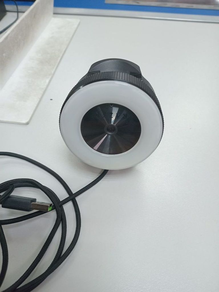 Купить Razer kiyo x rz19-04170100-r3m1 Б/У