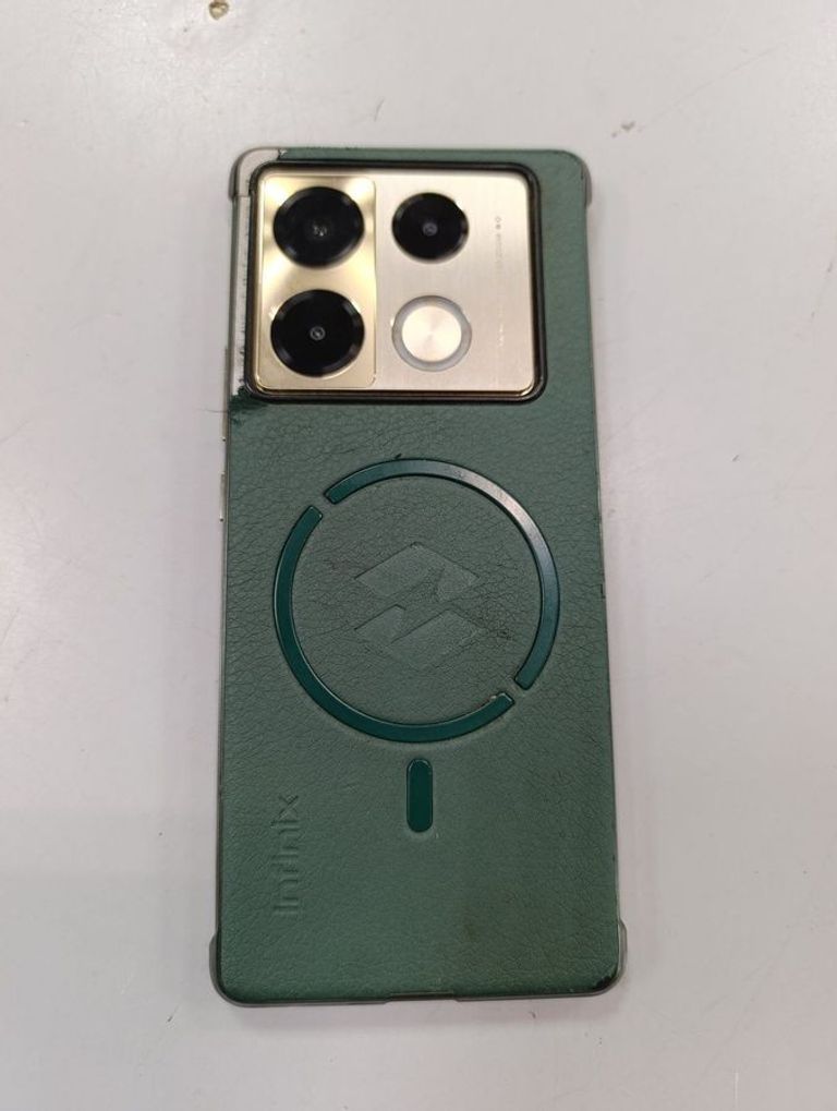 Объявление Infinix note 40 pro 12/256 Б/У