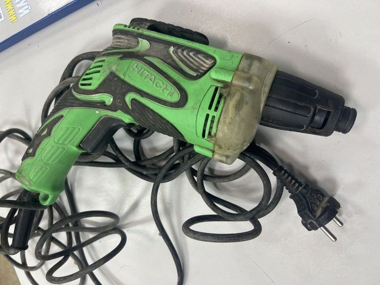 Дешиво Hitachi W6VA4 с ломбарда