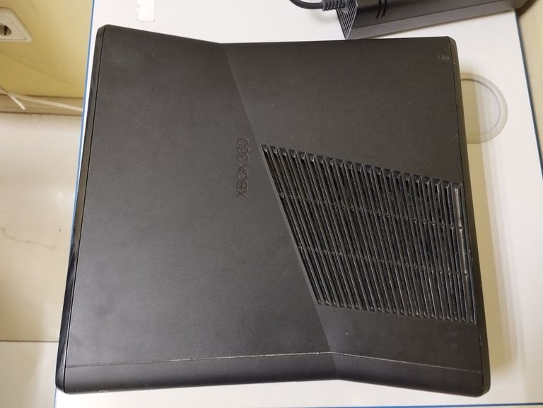 Дешево Microsoft xbox 360s console 1439 250gb з ломбарду