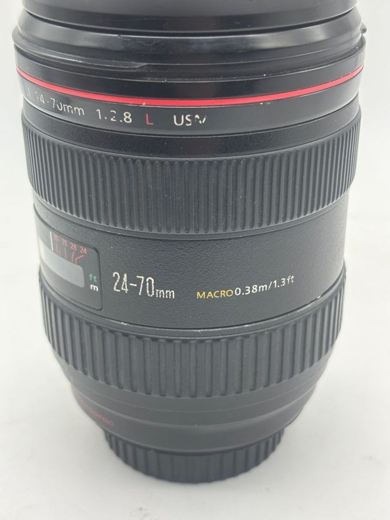 Розпродаж Canon EF 24-70mm f/2,8L USM, продавець Техноскарб