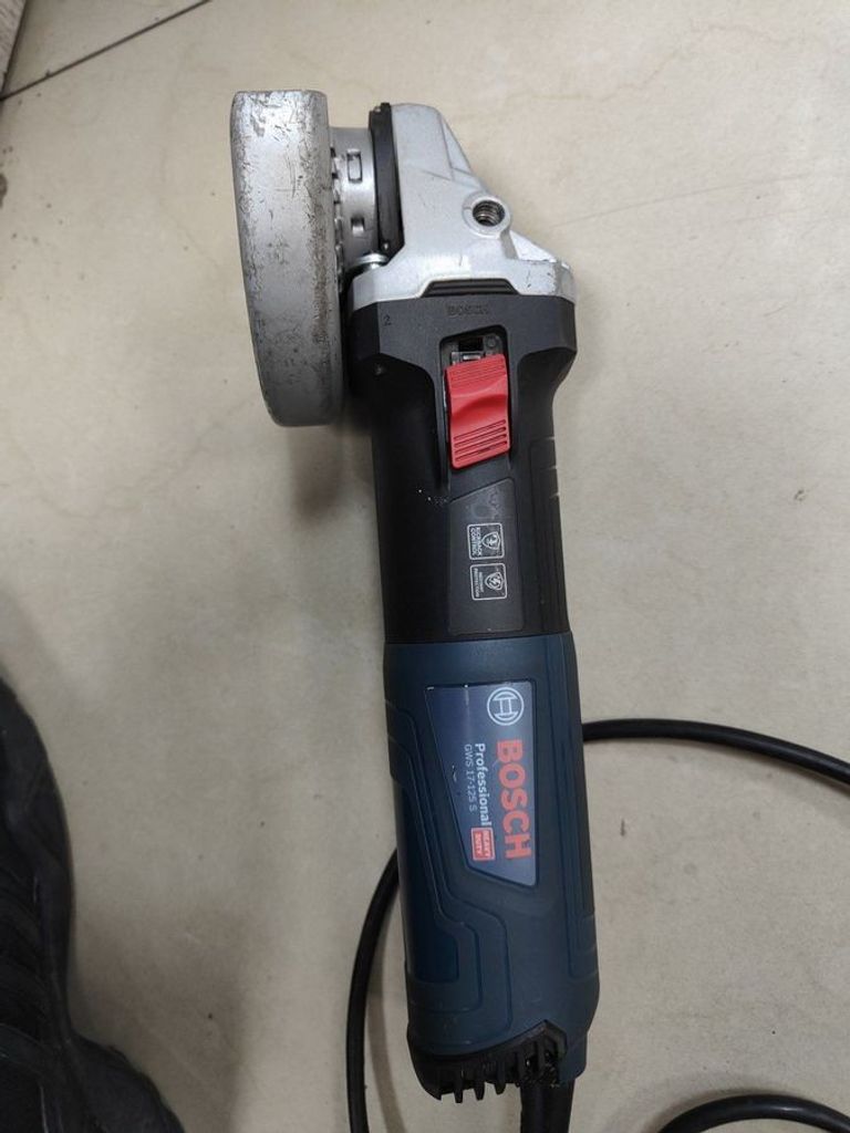 Дешиво Bosch gws 17-125 s с ломбарда
