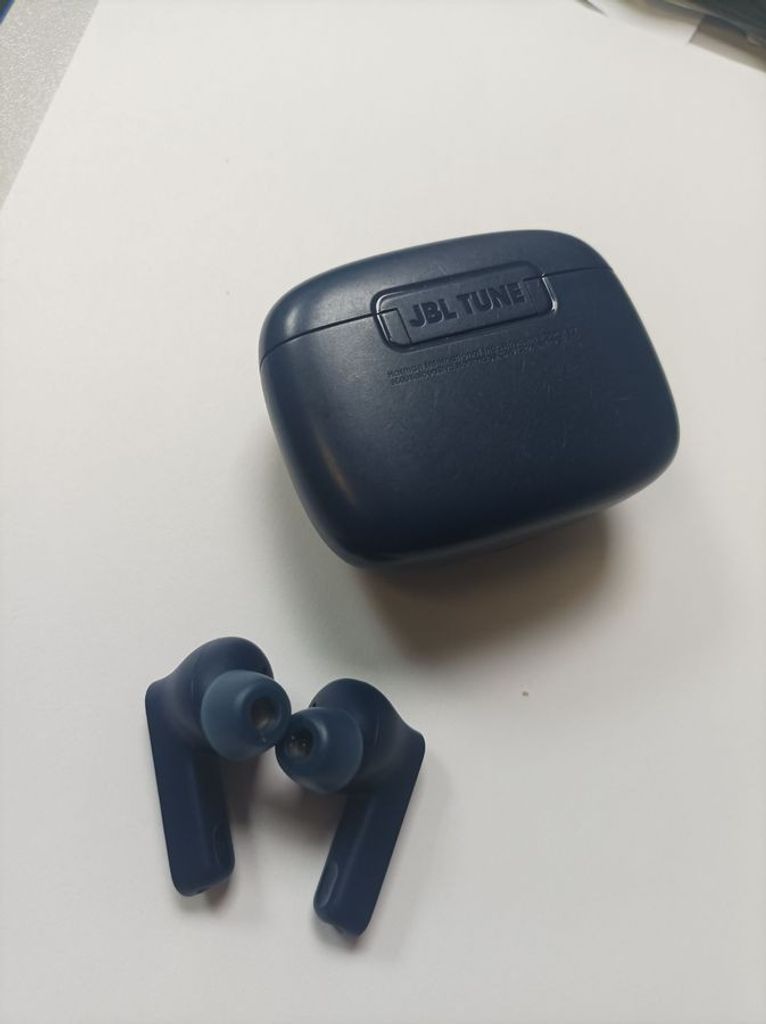 Дешево Jbl tune beam з ломбарду