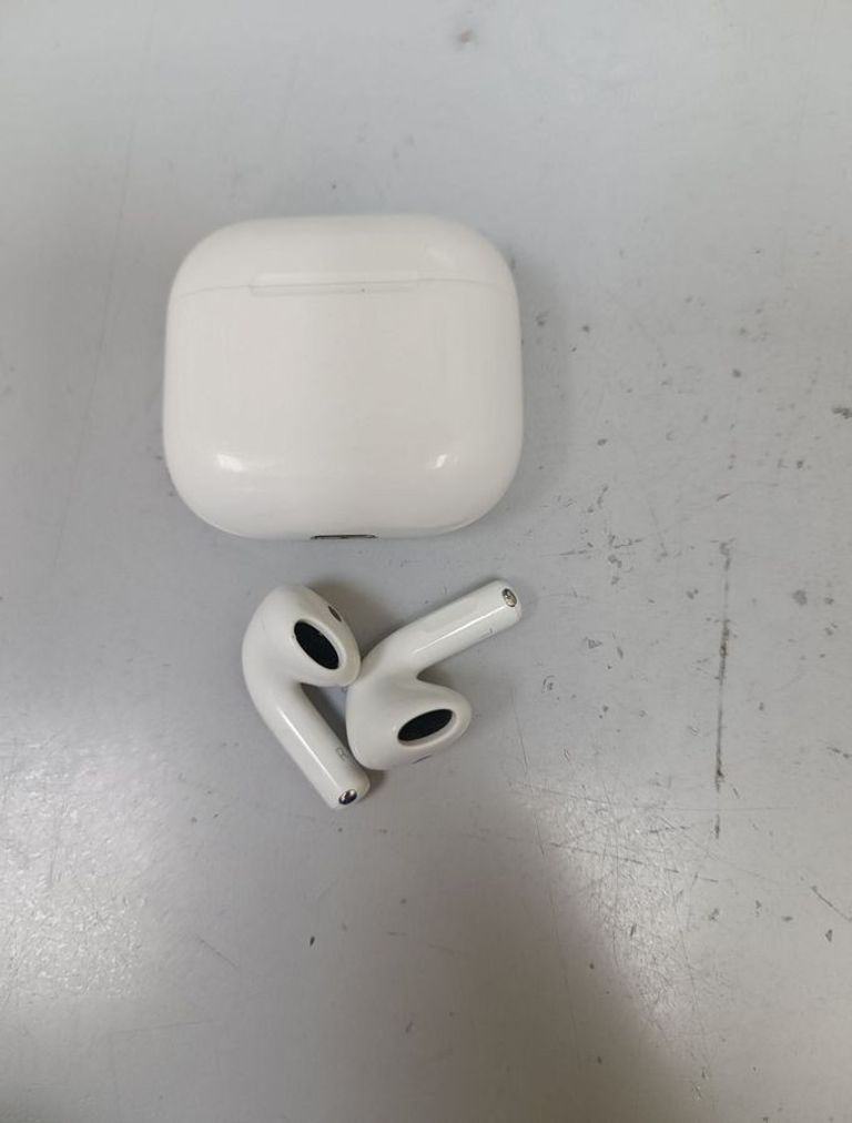 Купити Apple airpods 4 Б/У