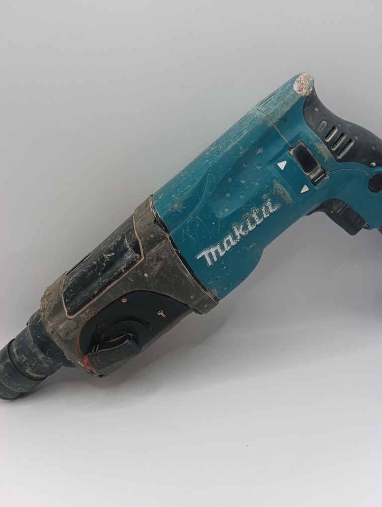 Купить Makita HR2470 Б/У