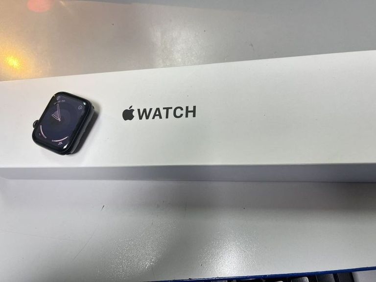 Купить Apple watch se gps 44mm aluminum case Б/У