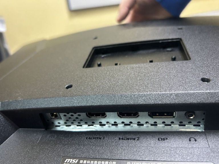 Дешево Msi optix g24c4 з ломбарду