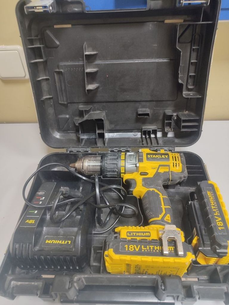 Купити Stanley STDC-18LHBK Б/У