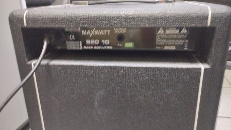 Дешево Hiwatt MAXWATT B-20 з ломбарду