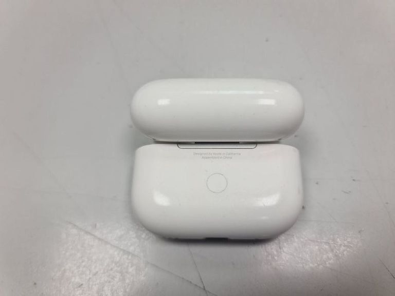 Оголошення Apple airpods pro 2nd generation with magsafe charging case usb-c Б/У