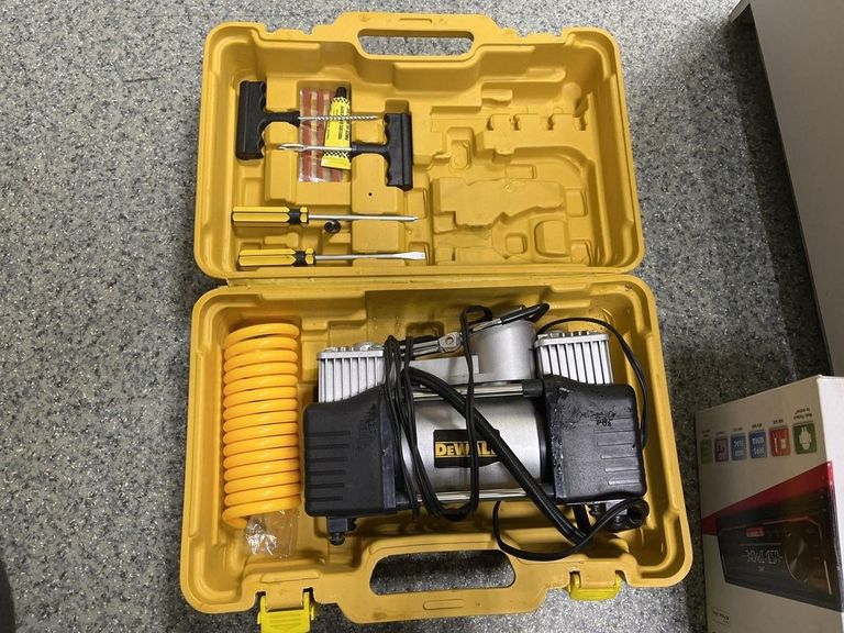 Купити Dewalt Копія без моделі Б/У