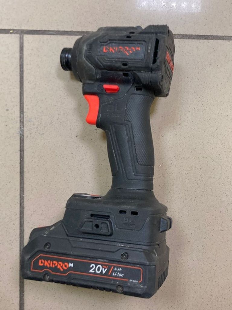 Оголошення Dnipro-M dtd-201bc ultra 1акб 4ah зп Б/У