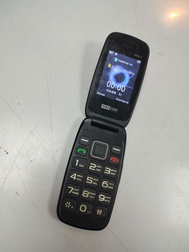 Купити Maxcom MM817 Red Б/У