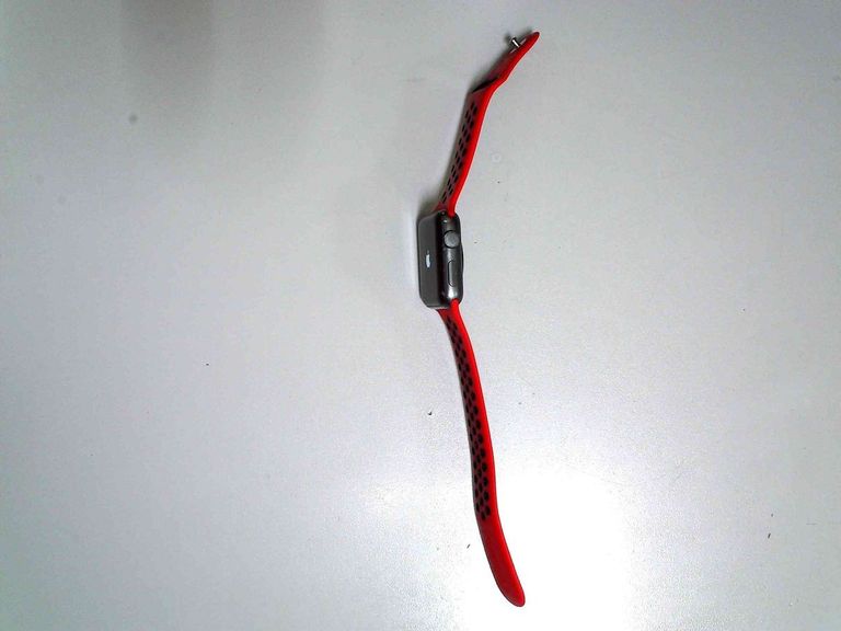 Дешиво Apple watch series 3 gps 42mm aluminium case a1859 с ломбарда