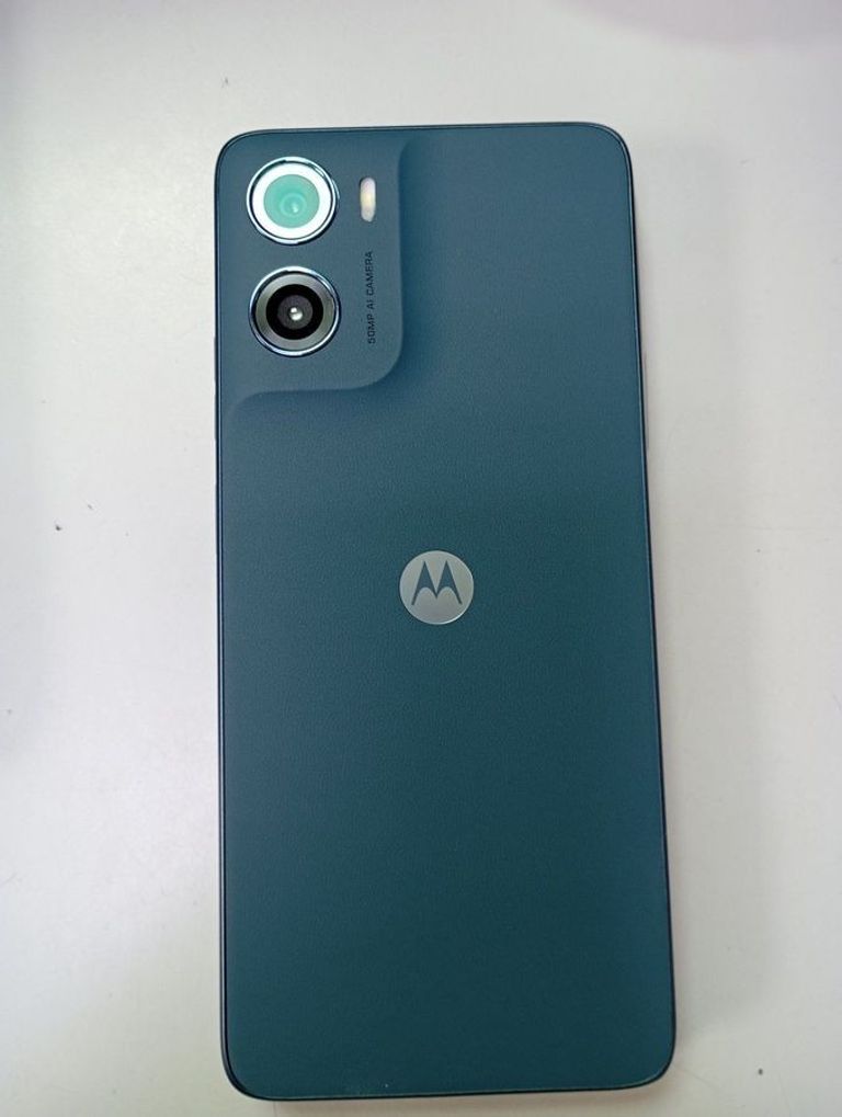 Купить Motorola moto g06 4g 4/64gb tendril Б/У