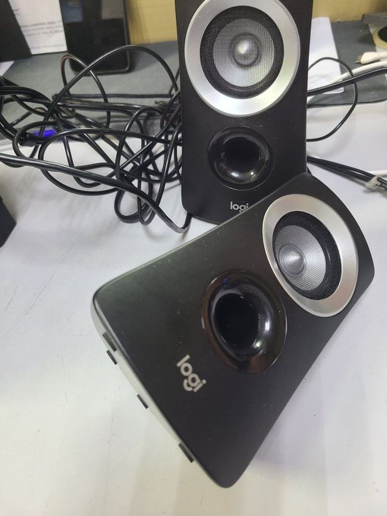 Дешиво Logitech z313 с ломбарда