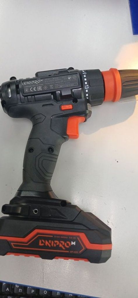 Купити Dnipro-M cd-218q 1акб 2ah зп Б/У