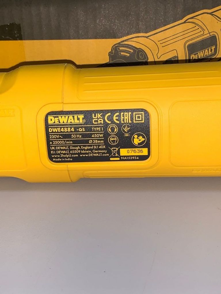 Дешево Dewalt DWE4884 з ломбарду