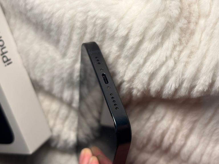 Дешево Apple iPhone 13 256GB Midnight (MLQ63) з ломбарду