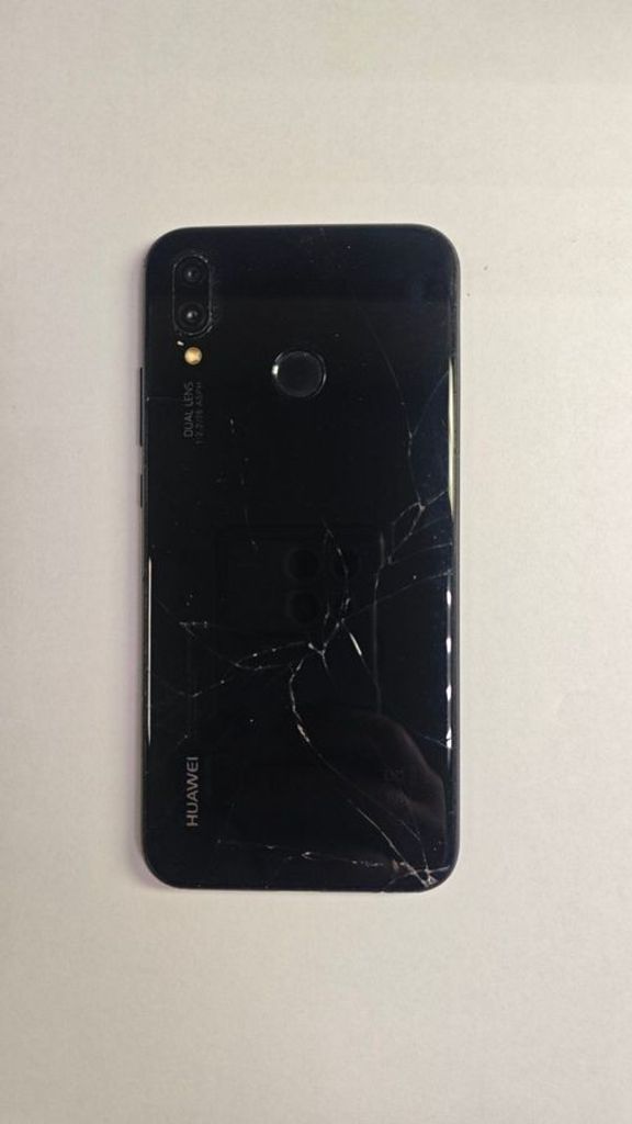 Распродажа Huawei p20 lite 4/64gb, продавец Техноскарб