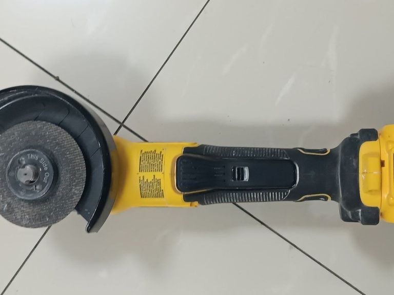 Купити Dewalt DCG416VSN Б/У