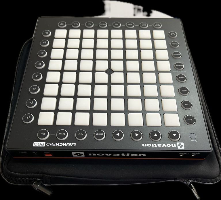 Купити Launchpad pro mk3 Б/У