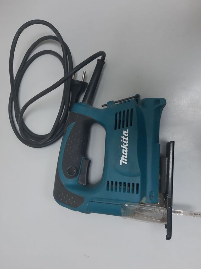 Купити Makita 4326 Б/У