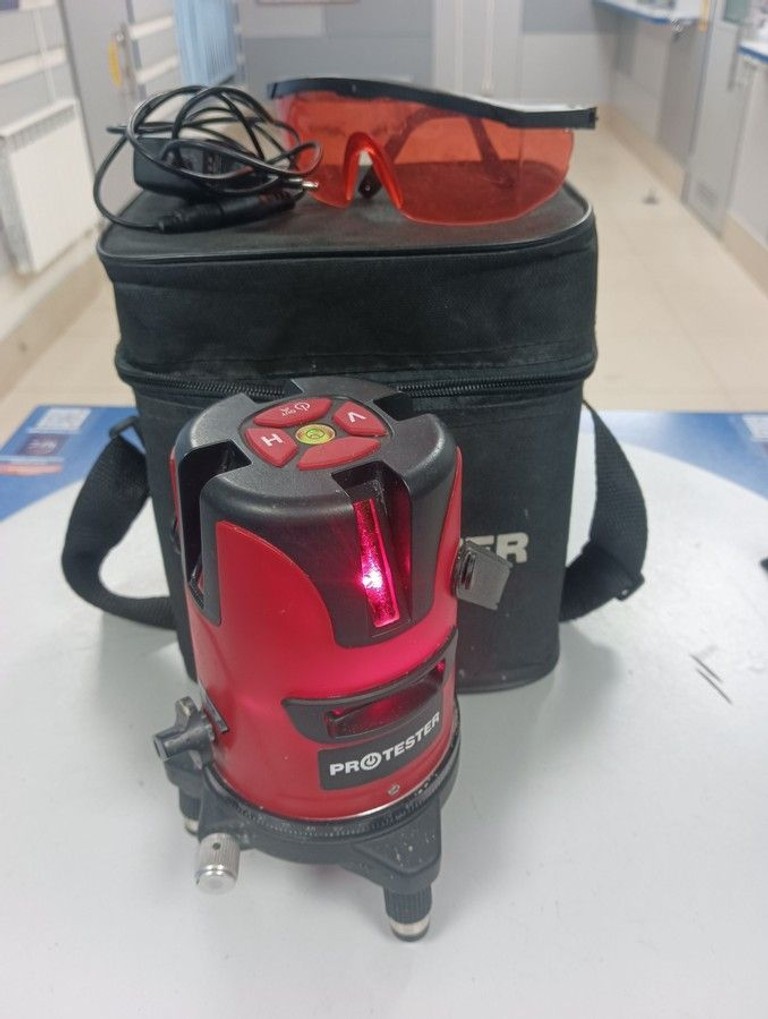 Купити Protester LL602R Б/У