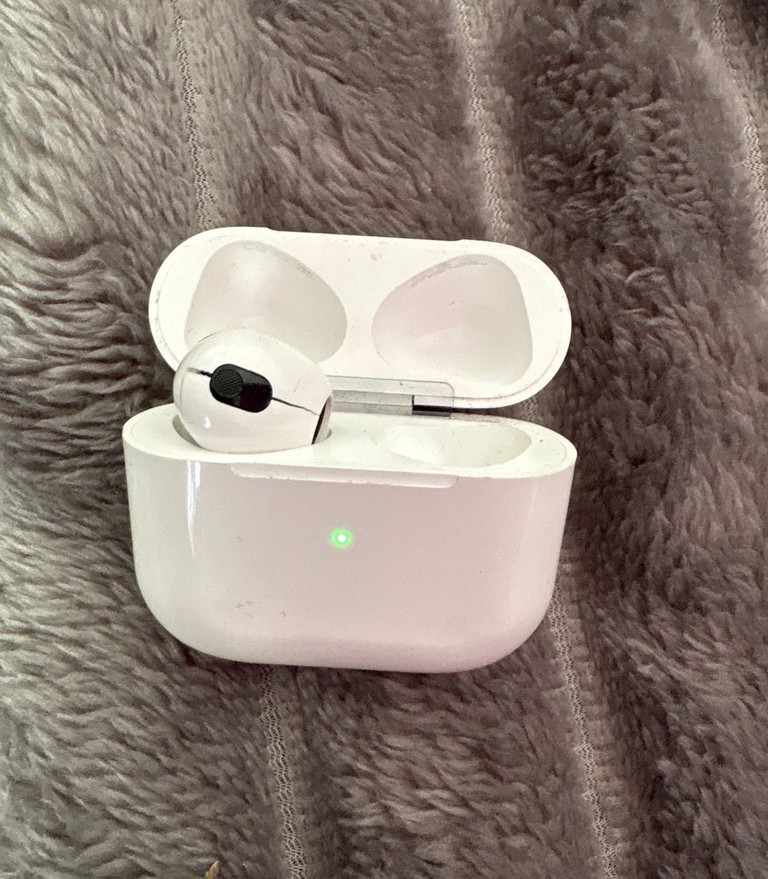 Купити Apple AirPods 3 Б/У
