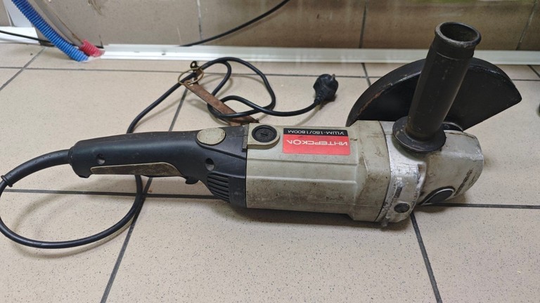 Купити Интерскол ушм-180/1800 Б/У