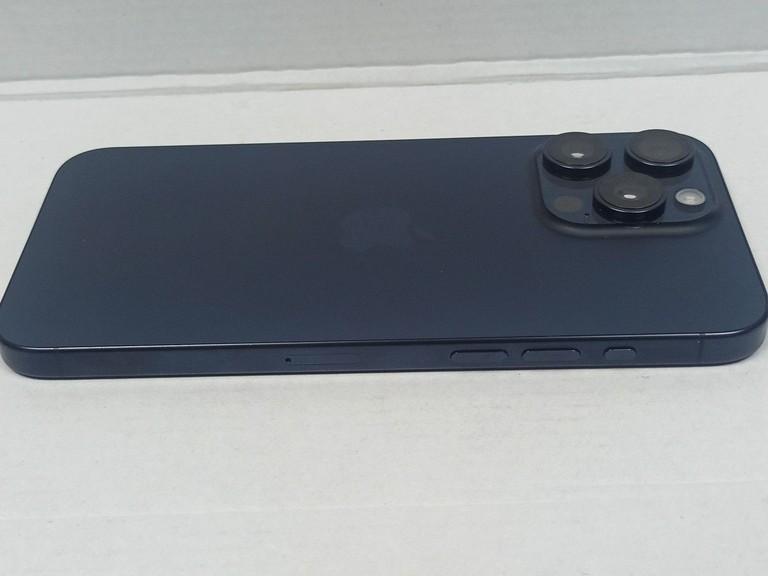 Apple iphone 15 pro max 512gb Код:01-200935938. Изображение 6