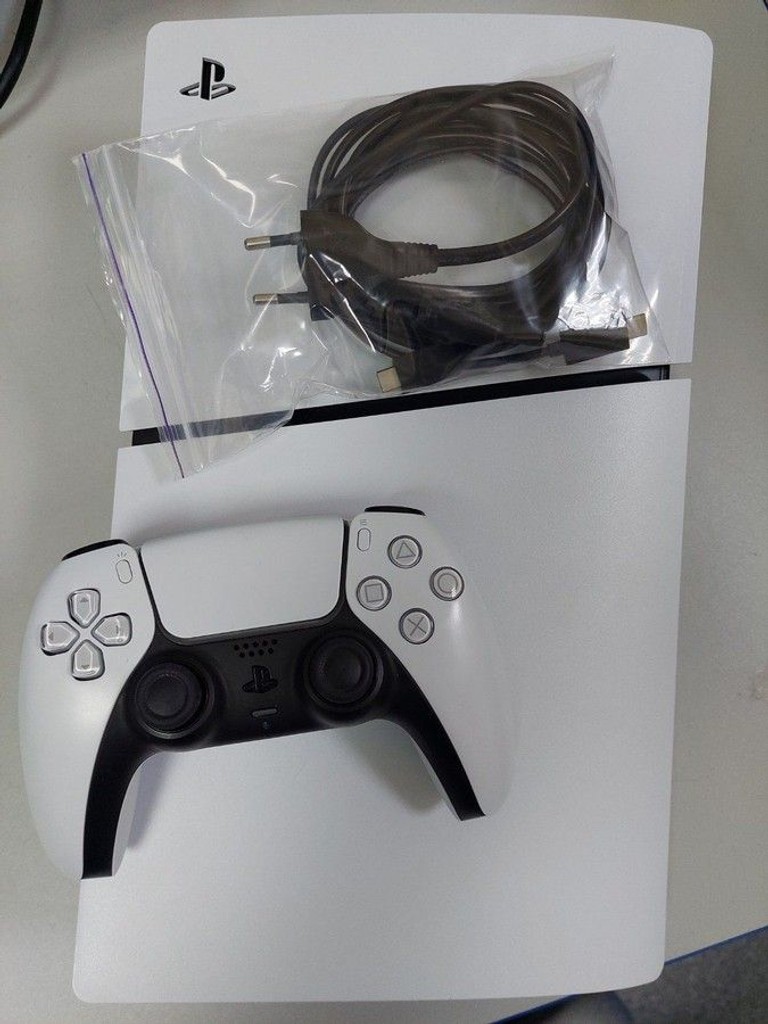 Купить Sony PlayStation 5 Slim Digital Edition 1TB Б/У