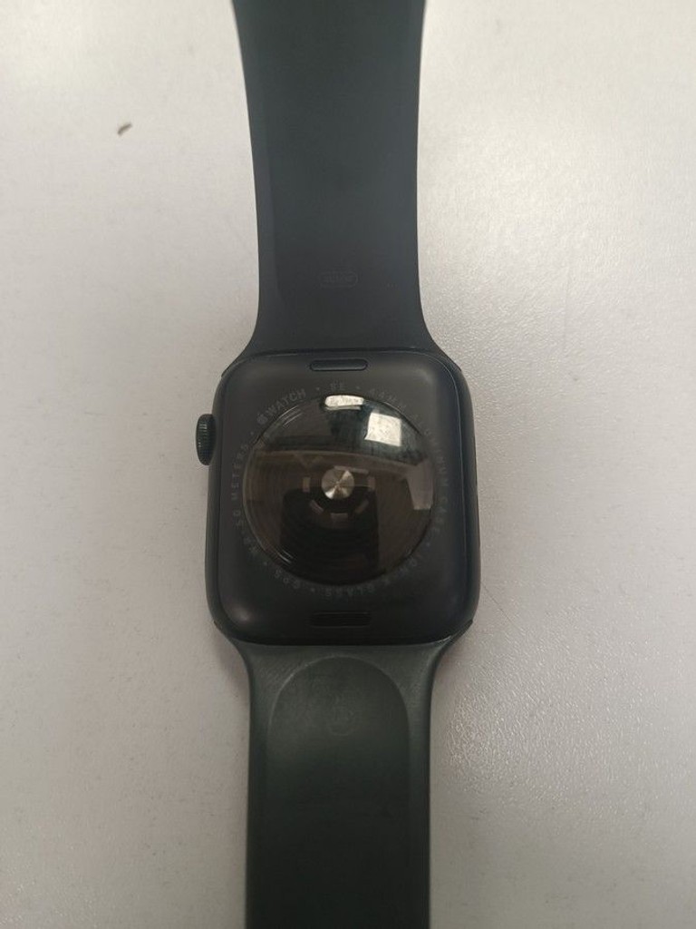 Apple watch se 2 gps 44mm aluminium case Код:01-200940788. Зображення 7
