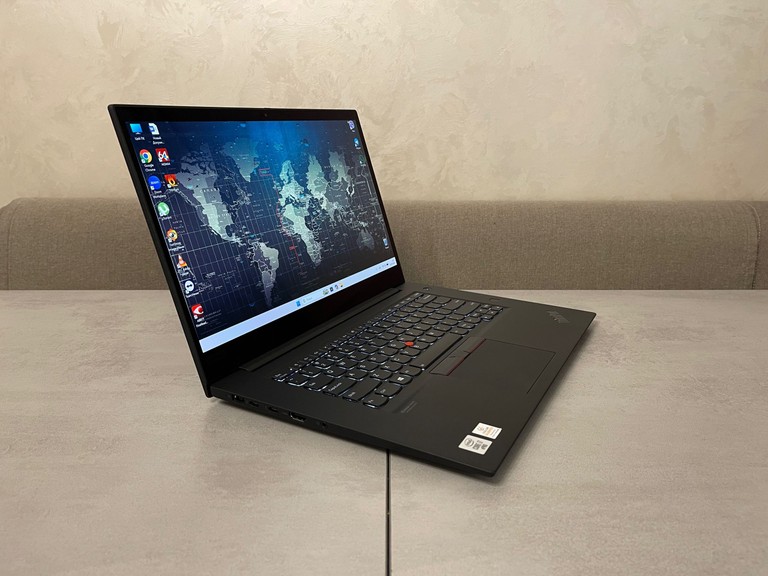 Дешево Lenovo ThinkPad P1 Gen 3, 15,6" з ломбарду